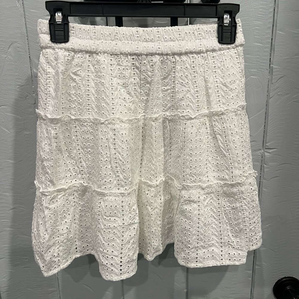 Sim & Sam White Eyelet Skirt NWT Size Medium
